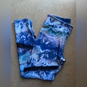 lightly used american eagle leggings 💙💜